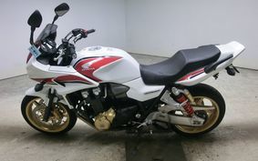 HONDA CB1300SB SUPER BOLDOR Fi 2012 SC54