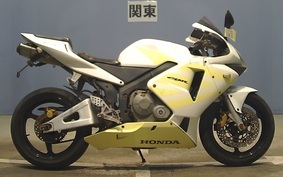 HONDA CBR600RR 2004 PC37