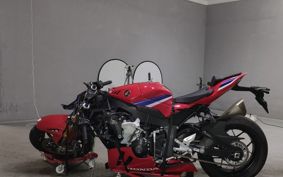 HONDA CBR1000RR RSP SC82