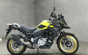 SUZUKI DL650 ( V-Strom 650 ) XT 2018 C733A