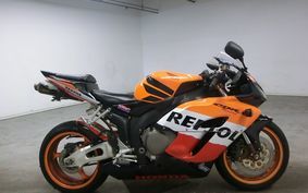 HONDA CBR1000RR 2005 SC57