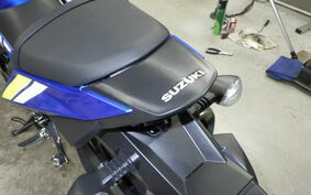 SUZUKI GSX250RA DN11A