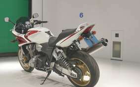 HONDA CB1300SB SUPER BOLDOR A 2005 SC54