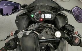 YAMAHA YZF-R25 RG10J