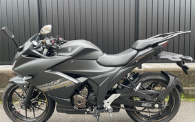 SUZUKI GIXXER 250 ED22Y