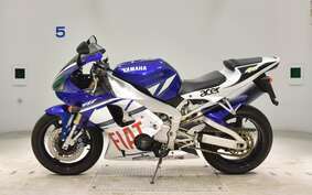 YAMAHA YZF-R1 2002 RN04