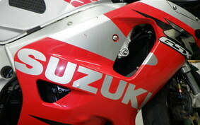 SUZUKI GSX-R750 2001 BD121