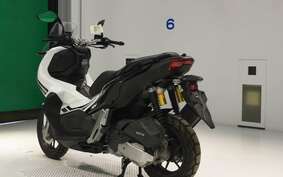 HONDA ADV150