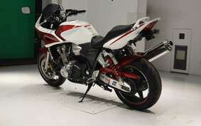 HONDA CB1300SB SUPER BOLDOR A 2007 SC54