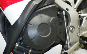 HONDA CBR1000RR SPECIAL EDITION 2014 SC59