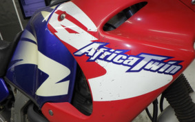 HONDA AFRICA TWIN 750 2000 RD07