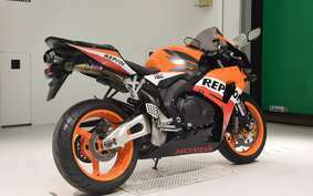 HONDA CBR1000RR 2006 SC57