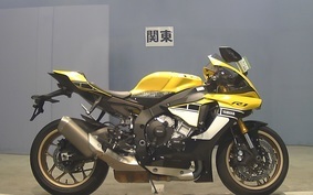 YAMAHA YZF-R1 2017 RN32