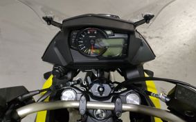 SUZUKI DL650 ( V-Strom 650 ) C733M
