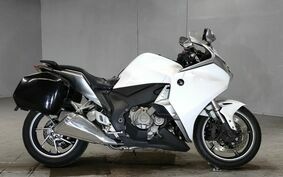 HONDA VFR1200F DCT 2011 SC63