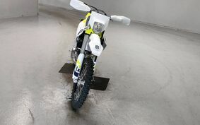 HUSQVARNA  TE300I UTA2