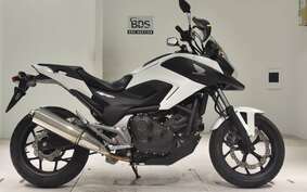 HONDA NC750X 2015 RC72