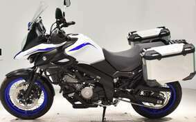 SUZUKI DL650 ( V-Strom 650 ) XTA 2019 C733A