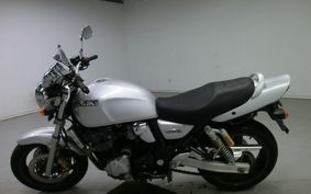 SUZUKI INAZUMA 1200 (GSX1200) 1998 GV76A