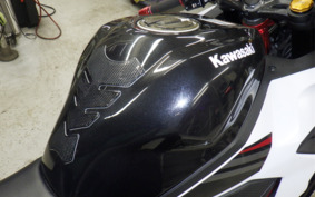 KAWASAKI ZX-25R ZX250E