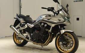 HONDA CB1300SB SUPER BOLDOR EP 2022 SC54