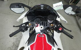 YAMAHA YZF-R1 2022 RN65J