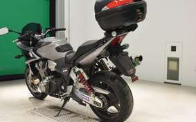 HONDA CB1300SB SUPER BOLDOR A 2007 SC54