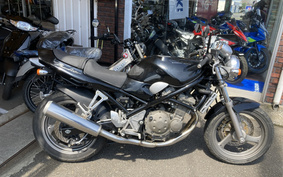 SUZUKI BANDIT 250 GJ74A