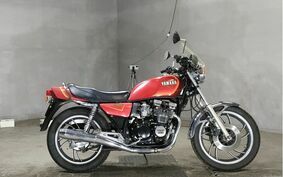 YAMAHA XJ550 4V8