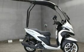 YAMAHA TRICITY 125 SE82J