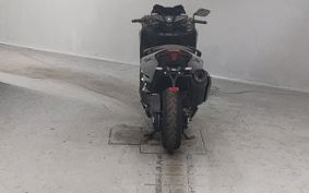 YAMAHA T-MAX 560 SJ19J