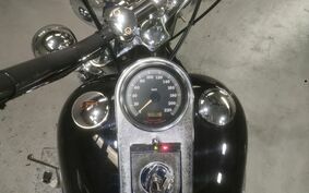 HARLEY FLSTC 1450 2000 BJY