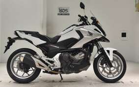 HONDA NC750X D Limited 2016 RC90