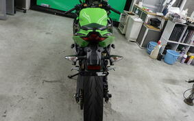 KAWASAKI ZX-25R ZX250E