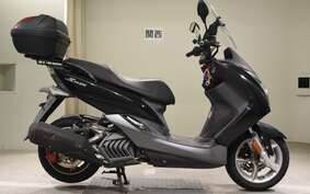 YAMAHA S-MAX SG27