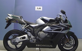 HONDA CBR1000RR SC57