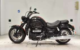 TRIUMPH ROCKET III ROADSTAR 2019 LC1235