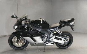 HONDA CBR1000RR 2004 SC57