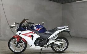 HONDA CBR250R MC41