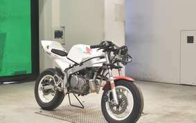 HONDA NSF100 HR01