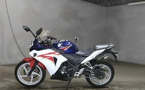 HONDA CBR250R MC41