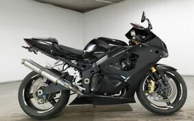 SUZUKI GSX-R1000 2003 GT75A