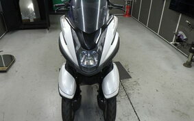 YAMAHA TRICITY 125 SE82J