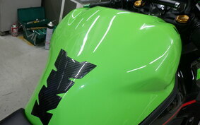 KAWASAKI ZX-25R ZX250E