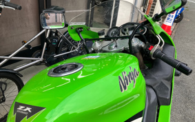 KAWASAKI NINJA ZX-7R 2001 ZX750P