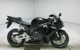 HONDA CBR1000RR 2006 SC57