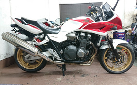 HONDA CB1300SB SUPER BOLDOR 2010 SC54