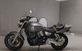 SUZUKI INAZUMA 400 GK7BA