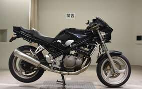 SUZUKI BANDIT 250 GJ74A