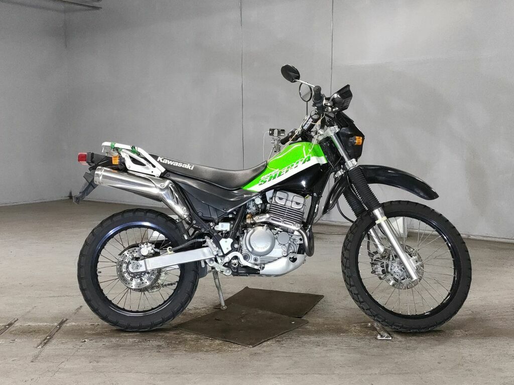 Kawasaki super Sherpa 250. Kawasaki super Sherpa. Kawasaki super Sherpa motard. Кавасаки супер шерпа 250 технические характеристики.